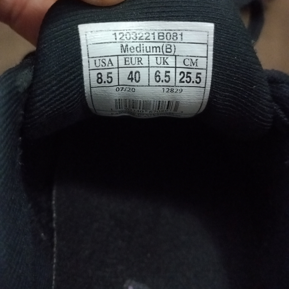 Brooks Launch 7 Size 8 - image 8